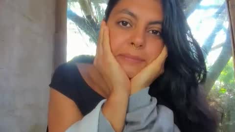 bellezacosmica online show from May 13, 2026, 2:25 pm
