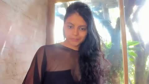 bellezacosmica online show from May 14, 2026, 1:51 pm