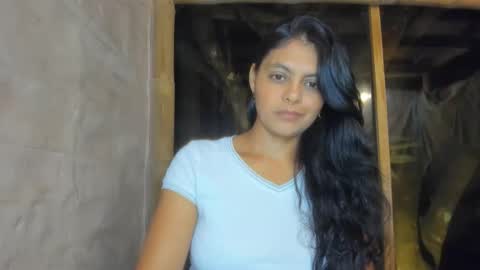bellezacosmica online show from June 3, 2026, 4:04 am