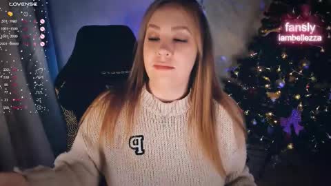 Your Annabelle Wolf  online show from December 14, 2025, 5:07 pm