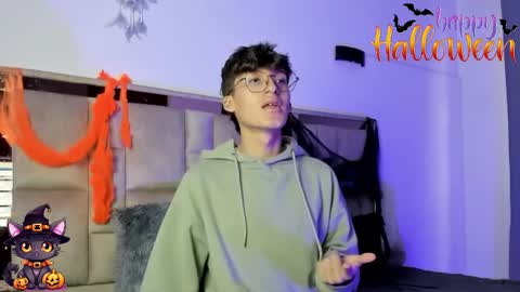 Snapshot of bellmontneon chatting on October 30, 2025, 11:22 am Neon online show from October 30, 2025, 11:22 am