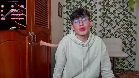 Snapshot of bellmontneon chatting on November 18, 2025, 11:36 am Neon online show from November 18, 2025, 11:36 am