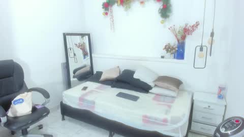 Snapshot of bellota_flak chatting on December 27, 2024, 10:45 am Bellota Flak online show from December 27, 2024, 10:45 am