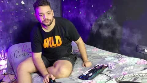 Snapshot of bellyjell chatting on June 9, 2026, 2:12 am Your New Girlfriend online show from June 9, 2026, 2:12 am