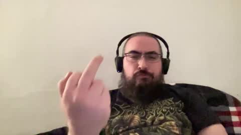 Snapshot of beluterre chatting on January 1, 2025, 8:13 am Alex online show from January 1, 2025, 8:13 am