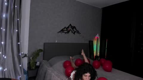 A girl from your  dreams online show from February 14, 2026, 4:20 am