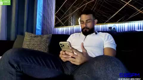 Snapshot of ben_blaze chatting on May 3, 2026, 10:05 pm BEN online show from May 3, 2026, 10:05 pm