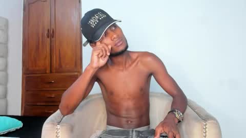    online show from October 24, 2025, 8:27 pm