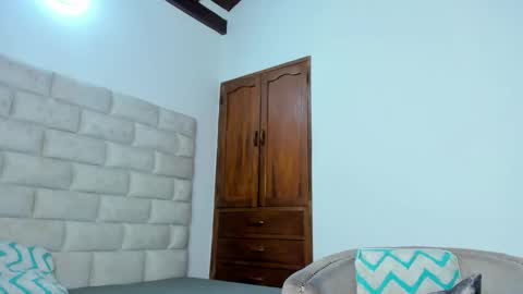    online show from November 1, 2025, 7:27 pm