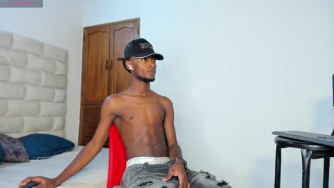    online show from November 18, 2025, 8:13 pm