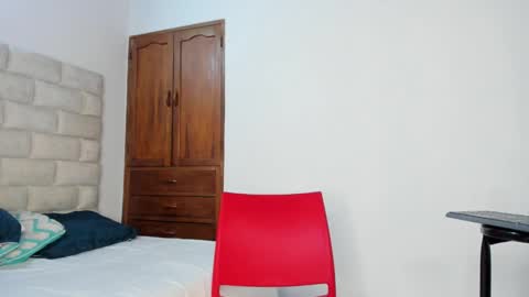    online show from November 21, 2025, 9:24 pm