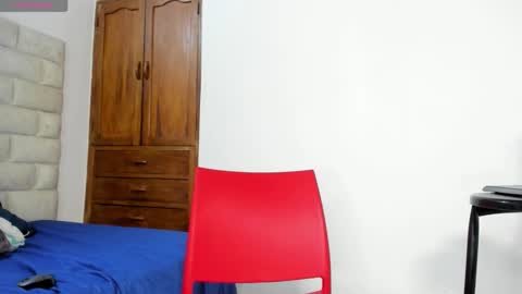    online show from November 26, 2025, 8:32 pm