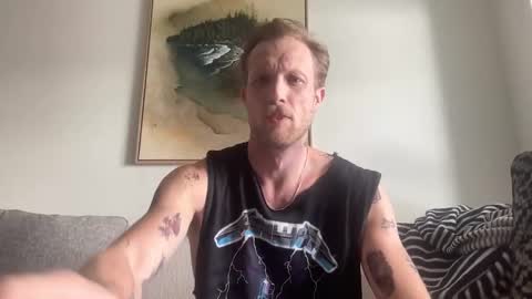 Snapshot of bendoverxo chatting on November 1, 2025, 7:38 pm bendoverxo online show from November 1, 2025, 7:38 pm