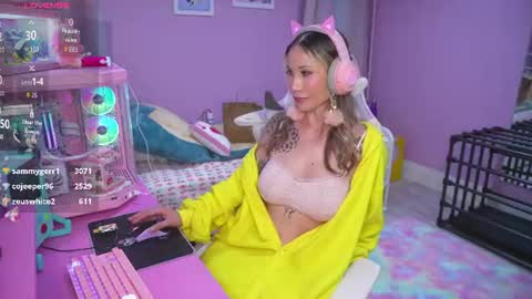 Snapshot of bendymeow chatting on July 5, 2026, 6:09 am Bendymeow online show from July 5, 2026, 6:09 am
