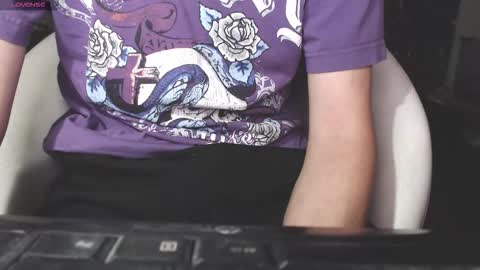 benijamin online show from November 30, 2025, 11:20 pm