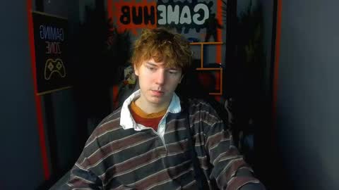 Snapshot of benjamin_harris chatting on May 1, 2026, 4:00 pm Benjamin online show from May 1, 2026, 4:00 pm