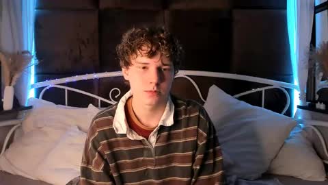 Snapshot of benjamin_harris chatting on May 3, 2026, 10:43 am Benjamin online show from May 3, 2026, 10:43 am