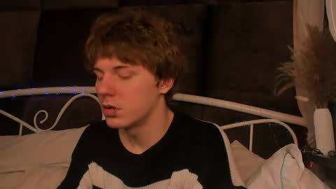 Snapshot of benjamin_harris chatting on May 31, 2026, 8:54 pm Benjamin online show from May 31, 2026, 8:54 pm
