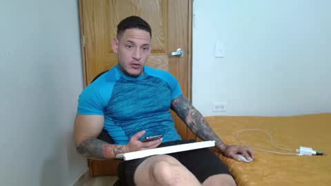 Snapshot of benjamin_isaac chatting on February 3, 2025, 7:21 pm benjamin_isaac online show from February 3, 2025, 7:21 pm