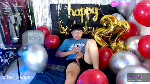 Snapshot of benji_hoter chatting on June 6, 2026, 5:06 pm Benji Hoter online show from June 6, 2026, 5:06 pm
