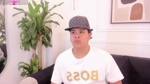 Snapshot of bennett_alejoo chatting on September 21, 2025, 4:52 pm bennett_alejoo online show from September 21, 2025, 4:52 pm