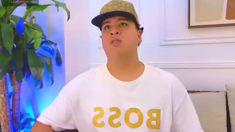 Snapshot of bennett_alejoo chatting on June 18, 2026, 6:23 pm bennett_alejoo online show from June 18, 2026, 6:23 pm