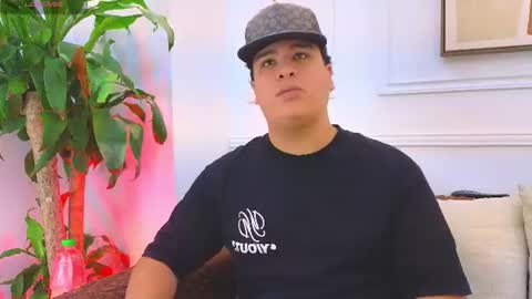 Snapshot of bennett_alejoo chatting on June 22, 2026, 6:27 pm bennett_alejoo online show from June 22, 2026, 6:27 pm