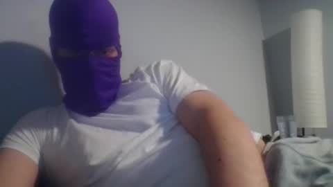 Snapshot of bennybueno chatting on March 28, 2026, 3:28 am bennybueno online show from March 28, 2026, 3:28 am