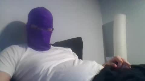 Snapshot of bennybueno chatting on April 11, 2026, 3:11 am bennybueno online show from April 11, 2026, 3:11 am