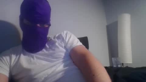Snapshot of bennybueno chatting on April 19, 2026, 4:01 am bennybueno online show from April 19, 2026, 4:01 am