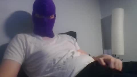 Snapshot of bennybueno chatting on May 25, 2026, 3:23 am bennybueno online show from May 25, 2026, 3:23 am