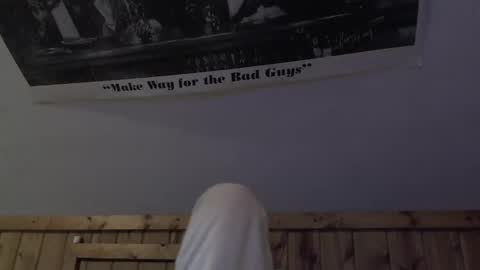 benny and innocentvixon online show from December 22, 2025, 6:10 am