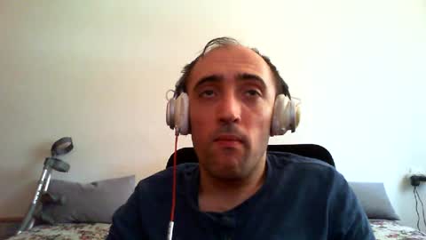 Snapshot of bentish chatting on June 27, 2026, 7:35 am bentish online show from June 27, 2026, 7:35 am