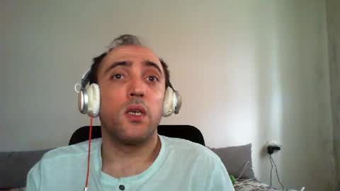 Snapshot of bentish chatting on July 4, 2026, 1:28 pm bentish online show from July 4, 2026, 1:28 pm