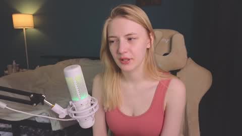 Snapshot of benty_bunny chatting on January 30, 2025, 12:37 pm Alice online show from January 30, 2025, 12:37 pm