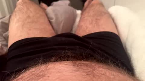 Snapshot of benz10001 chatting on December 16, 2024, 11:44 am benz10001 online show from December 16, 2024, 11:44 am