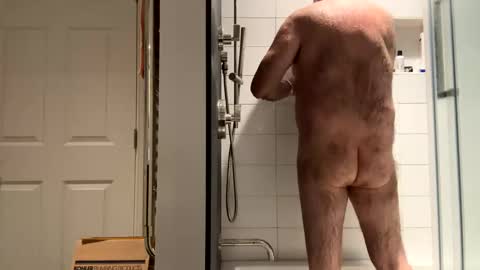 Snapshot of benz10001 chatting on September 9, 2025, 11:26 pm benz10001 online show from September 9, 2025, 11:26 pm