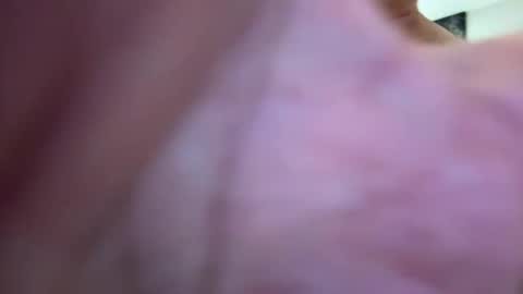 Snapshot of benz10001 chatting on September 26, 2025, 11:36 am benz10001 online show from September 26, 2025, 11:36 am