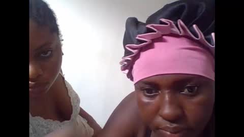 Snapshot of berbiexcunt chatting on November 20, 2025, 9:09 am berbiexcunt online show from November 20, 2025, 9:09 am