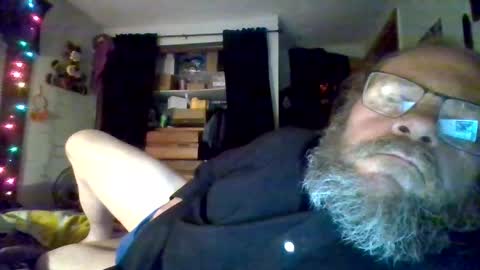 Snapshot of bergeeric1970 chatting on May 8, 2026, 4:07 am bergeeric1970 online show from May 8, 2026, 4:07 am