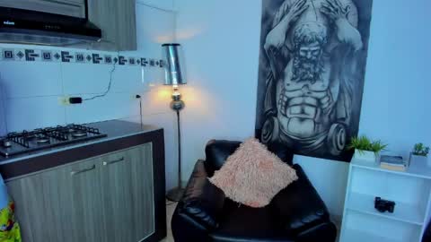 Bergin Castro online show from April 16, 2026, 9:04 pm