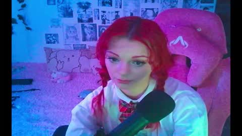 BerrieKitten online show from November 4, 2025, 4:39 pm