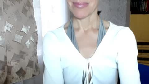 berry2024 online show from July 23, 2026, 5:05 am