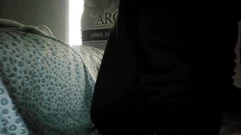 ToxicPipe757 online show from November 30, 2025, 4:22 pm