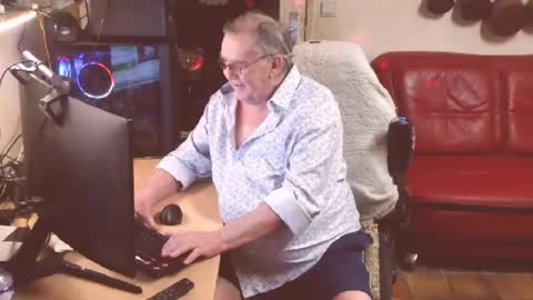 jean online show from March 5, 2025, 6:56 pm