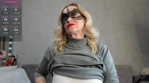 Snapshot of best__angelica chatting on November 2, 2025, 4:09 pm best__angelica online show from November 2, 2025, 4:09 pm