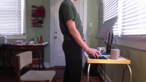 Snapshot of best_triam chatting on February 2, 2025, 5:15 pm best_triam online show from February 2, 2025, 5:15 pm