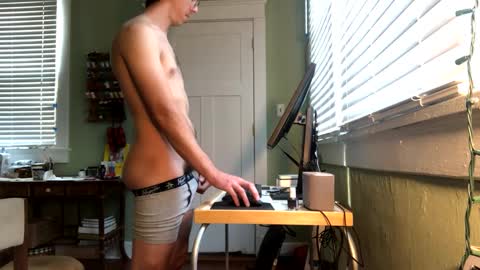 Snapshot of best_triam chatting on September 15, 2025, 10:10 pm best_triam online show from September 15, 2025, 10:10 pm