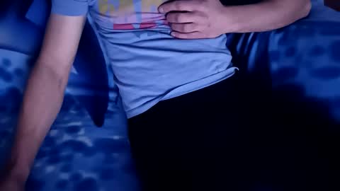 betelik7 online show from November 1, 2025, 3:25 pm