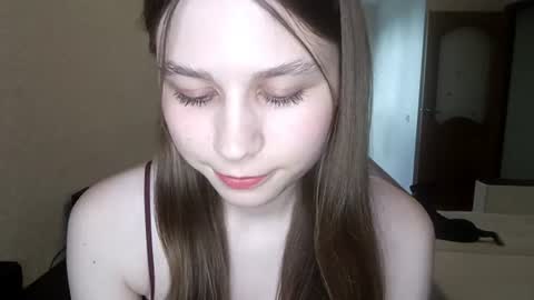 Snapshot of bethkallberg chatting on June 26, 2026, 11:03 am Leila online show from June 26, 2026, 11:03 am